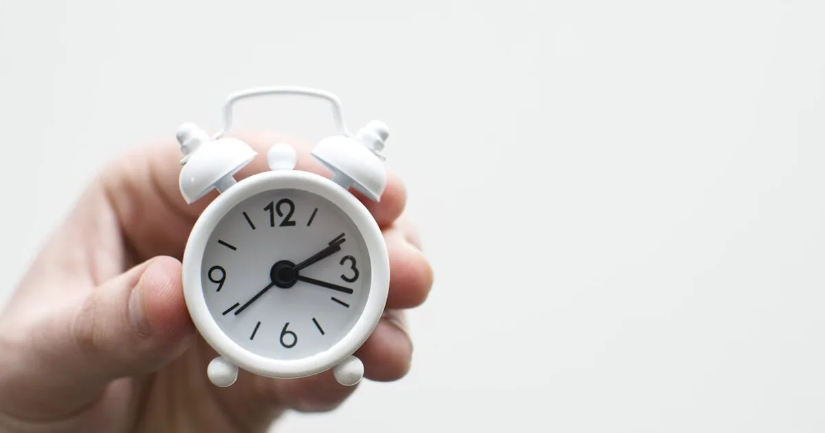 Como Calcular Horas Extras: Guia Completo com 50%, 100% e Noturno